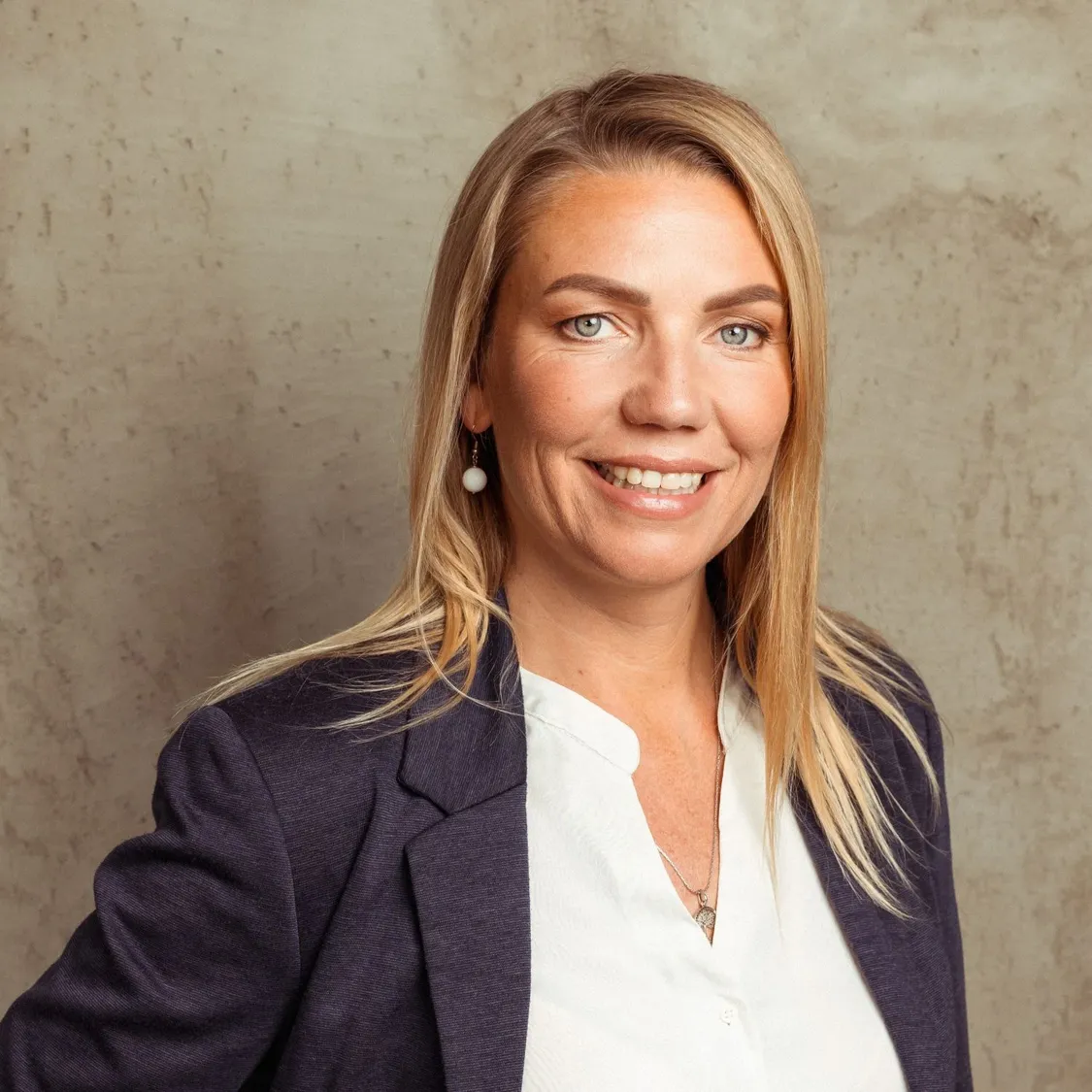 Santa Veselovska